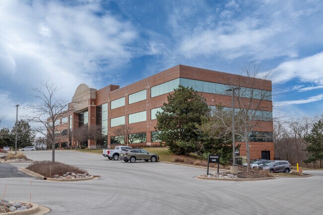 More details for N19W24400 Riverwood Dr, Waukesha, WI - Office for Lease