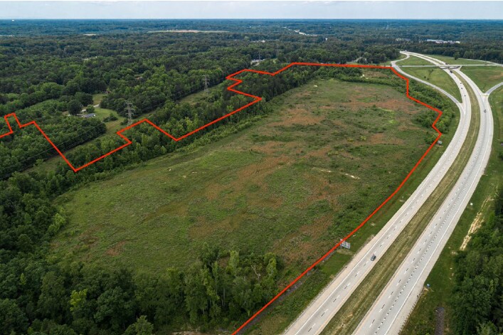 Terrain dans Mcleansville, NC à vendre Aérien- Image 1 de 5