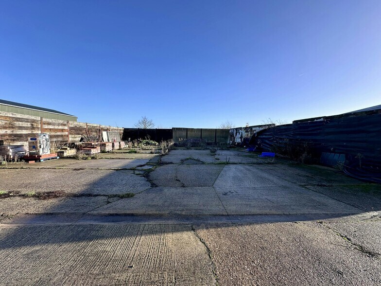 Mill Ln, Thame à louer - Photo du bâtiment - Image 3 de 13