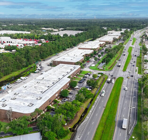 9440 Philips Hwy, Jacksonville, FL for lease - Building Photo - Image 3 of 9
