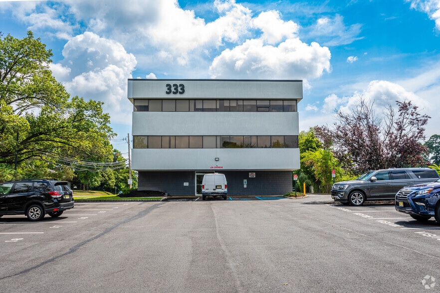 333 Littleton Rd, Parsippany, NJ à louer - Photo du bâtiment - Image 2 de 10