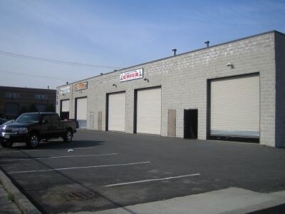 115 Industrial Loop, Staten Island, NY à louer - Photo du bâtiment - Image 2 de 12