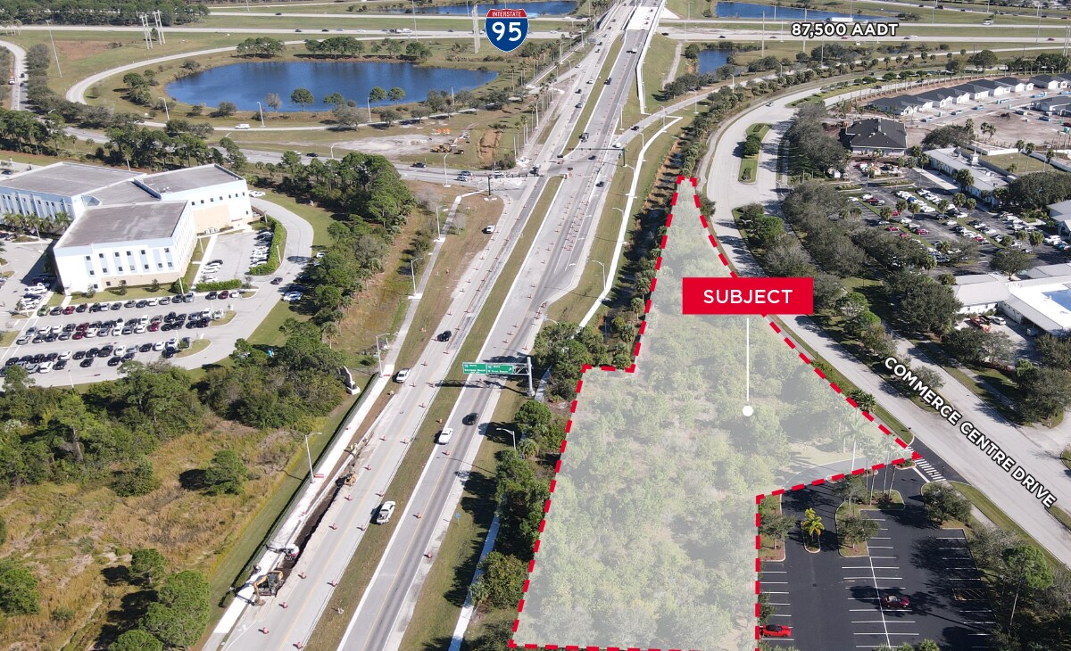 8540 Commerce Centre Drive Dr, Port Saint Lucie, FL à vendre Photo du bâtiment- Image 1 de 7