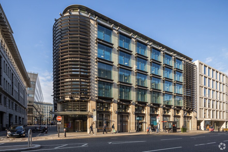 27-37 Cannon St, Londres à louer - Photo du bâtiment - Image 2 de 9