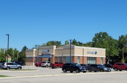 301 S Mattis Ave, Champaign, IL à vendre - Photo principale - Image 1 de 1