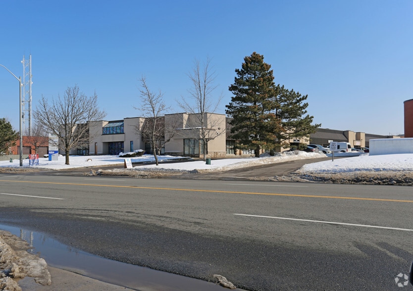 401 Alden Rd, Markham, ON for lease - Primary Photo - Image 1 of 5