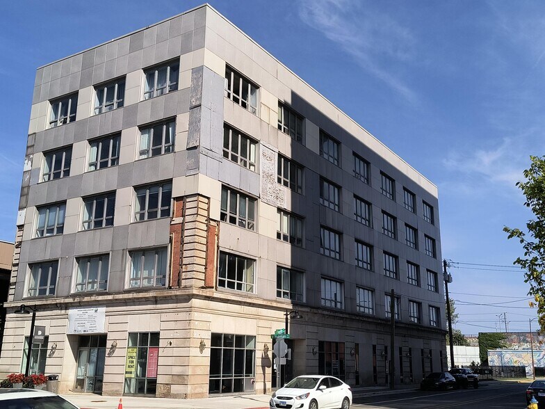 5217 Hohman Ave, Hammond, IN à vendre - Photo du bâtiment - Image 3 de 10