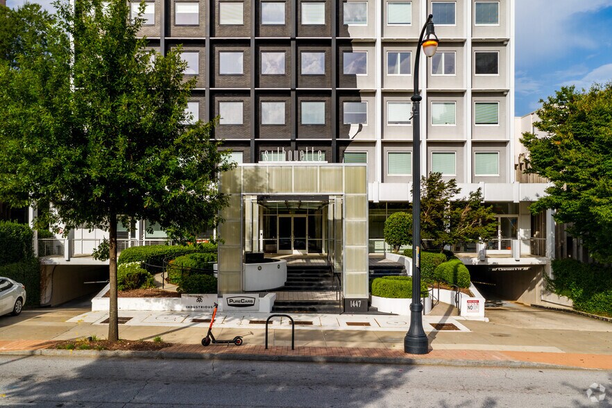 1447 Peachtree St NE, Atlanta, GA à louer - Photo du bâtiment - Image 3 de 11