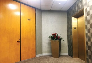 Plus de détails pour 2191 E Bayshore Rd, East Palo Alto, CA - Bureau à louer