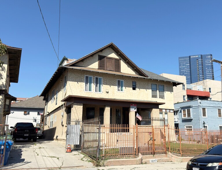 1317 Linwood Ave, Los Angeles, CA à vendre - Photo du bâtiment - Image 3 de 30