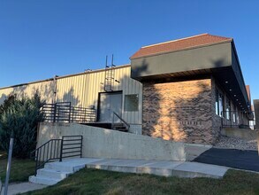 3109 W 41st St, Sioux Falls, SD for lease Interior Photo- Image 2 of 6