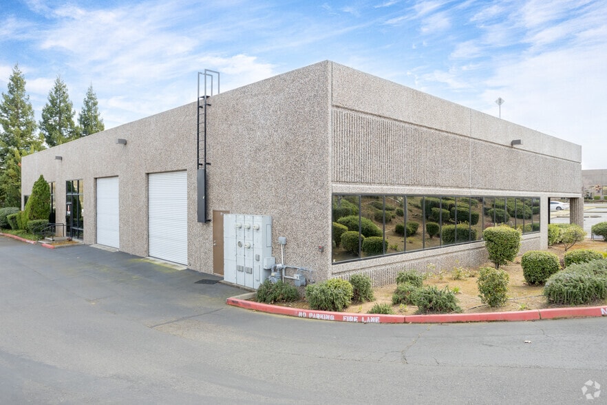 5007 Windplay Dr, El Dorado Hills, CA for sale - Building Photo - Image 3 of 8