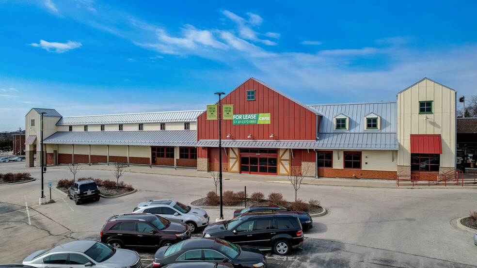 N89W1689 Appleton`, Menomonee Falls, WI for sale - Primary Photo - Image 1 of 8