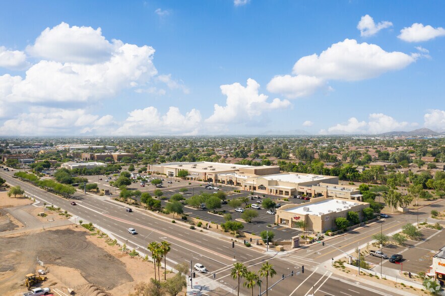 5350-5490 W Bell Rd, Glendale, AZ à louer - Photo du bâtiment - Image 2 de 4