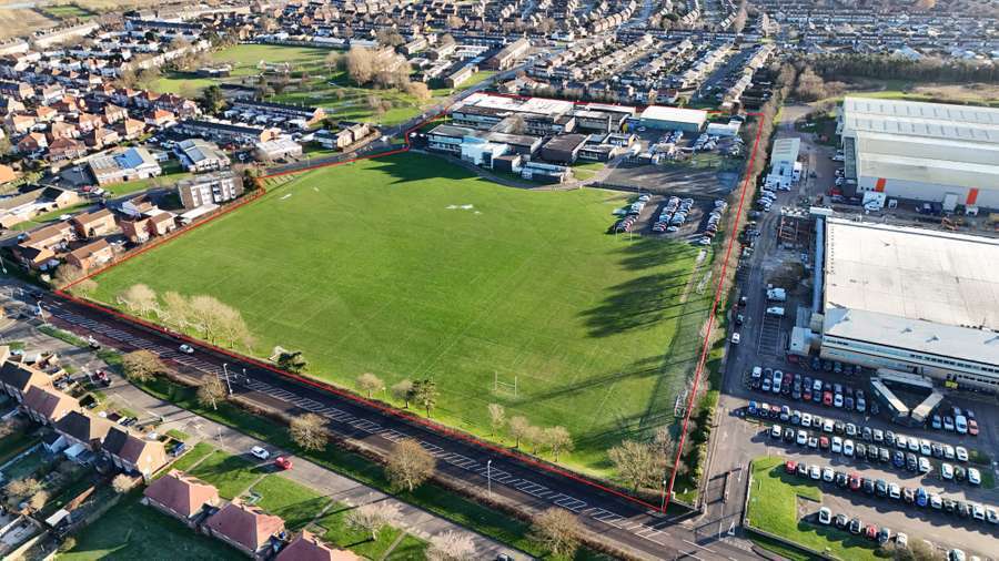 Astley Community High School Av, Whitley Bay à vendre - Photo du bâtiment - Image 2 de 4