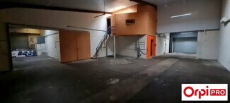 Plus de détails pour Local d'activités à louer