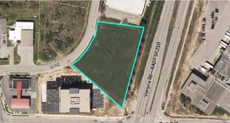 5396 King James Way, Fitchburg, WI à vendre - Photo du bâtiment - Image 1 de 1