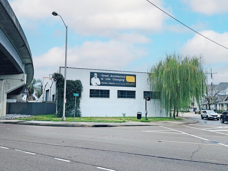 1200 Annunciation St, New Orleans, LA à vendre - Photo du bâtiment - Image 2 de 11