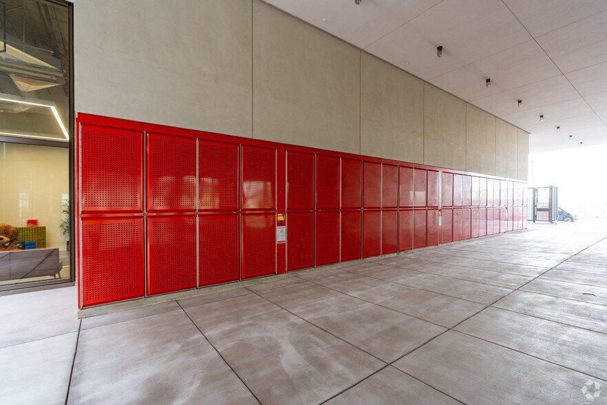 100 Hooper St, San Francisco, CA à louer - Photo du bâtiment - Image 2 de 2