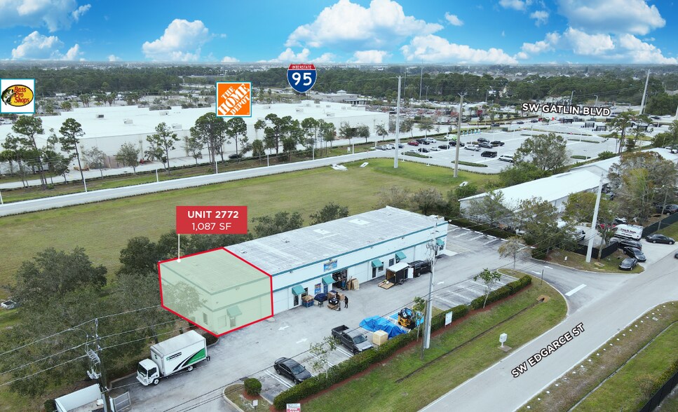 2766 SW Edgarce St, Port Saint Lucie, FL à louer - Photo du bâtiment - Image 3 de 4
