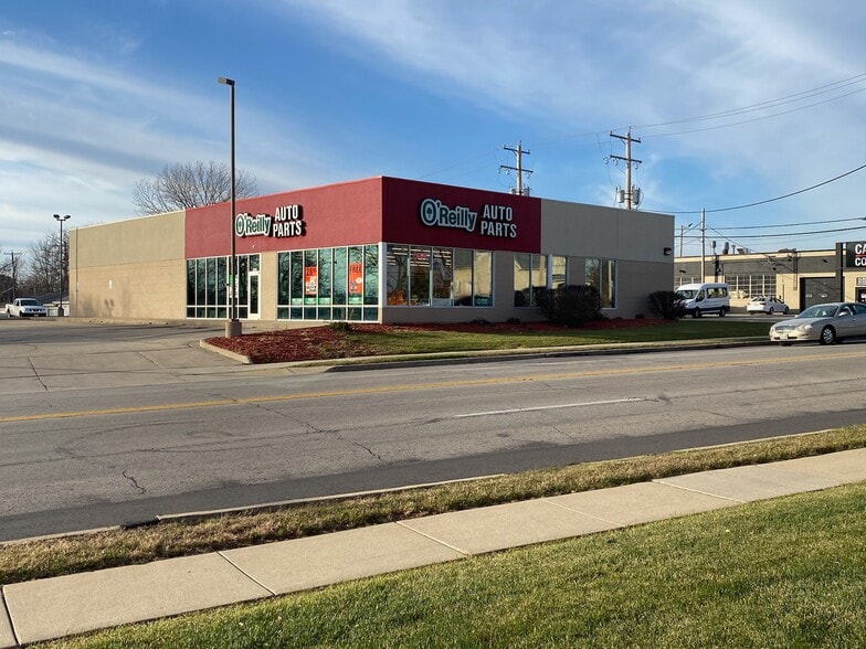 6001 S Packard Ave, Cudahy, WI à vendre - Photo du bâtiment - Image 2 de 16