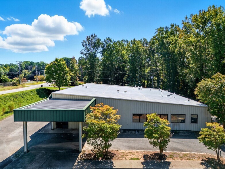 508-514 Canterbury Rd, Kings Mountain, NC à vendre - Photo du bâtiment - Image 2 de 46