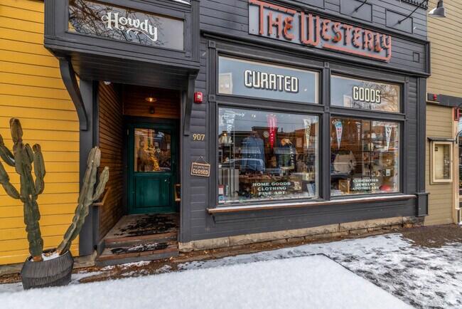 More details for 907 Lincoln Ave, Steamboat Springs, CO - Retail for Sale