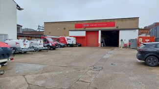 More details for 25 Victoria Rd, Romford - Industrial for Lease