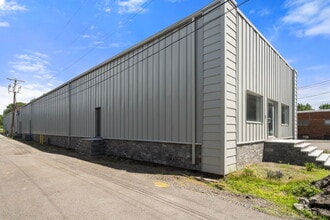 45 Tosca Dr, Stoughton, MA for lease Interior Photo- Image 2 of 40