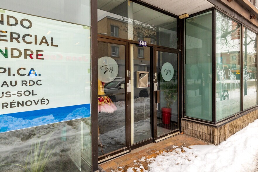 4479-4487 Rue Sainte-Catherine E E, Montréal, QC à vendre - Photo du bâtiment - Image 3 de 5