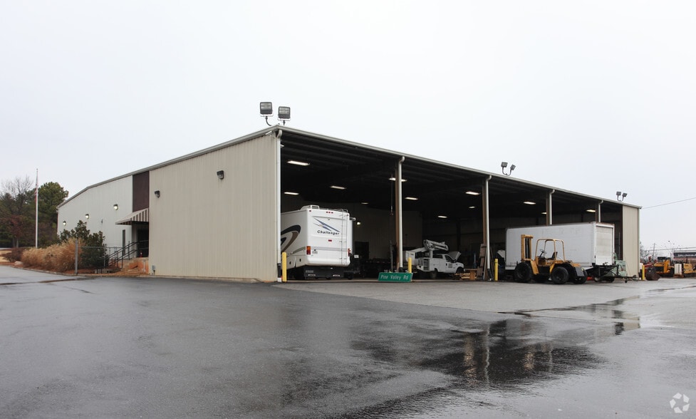 1551 Forest Pky, Morrow, GA for lease - Building Photo - Image 2 of 2