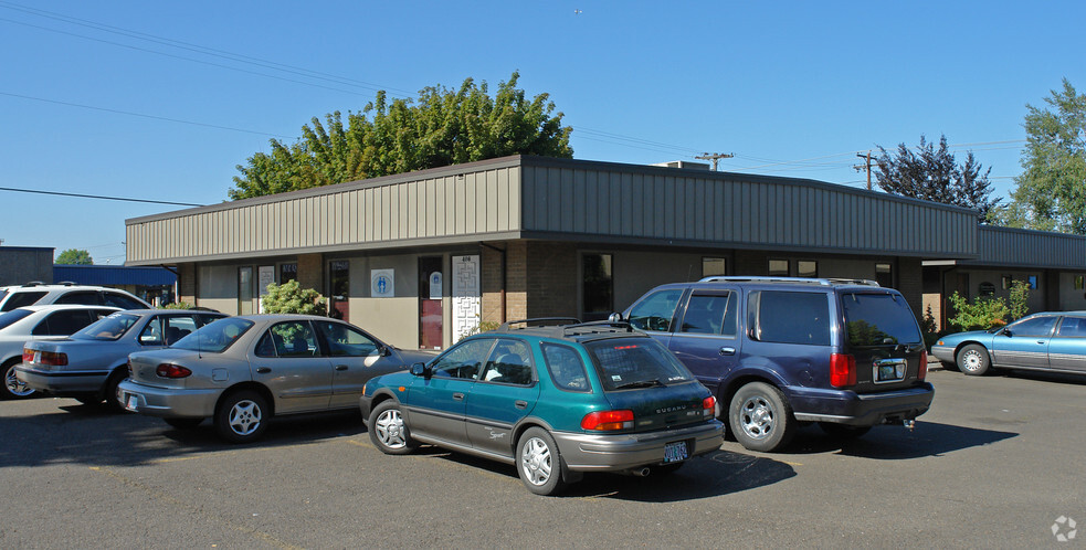 408 Lancaster Dr NE, Salem, OR for sale - Primary Photo - Image 1 of 8