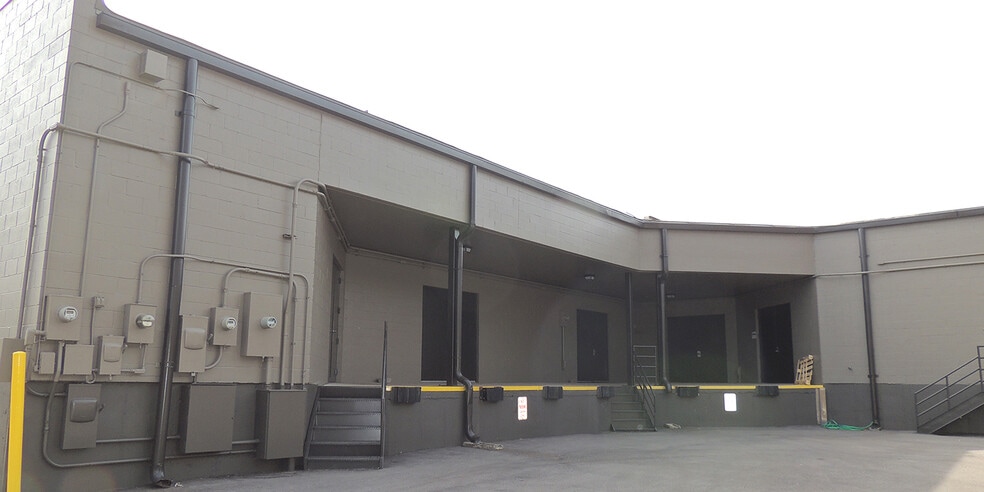 440-460 Sovereign Ct, Ballwin, MO for lease - Building Photo - Image 3 of 4