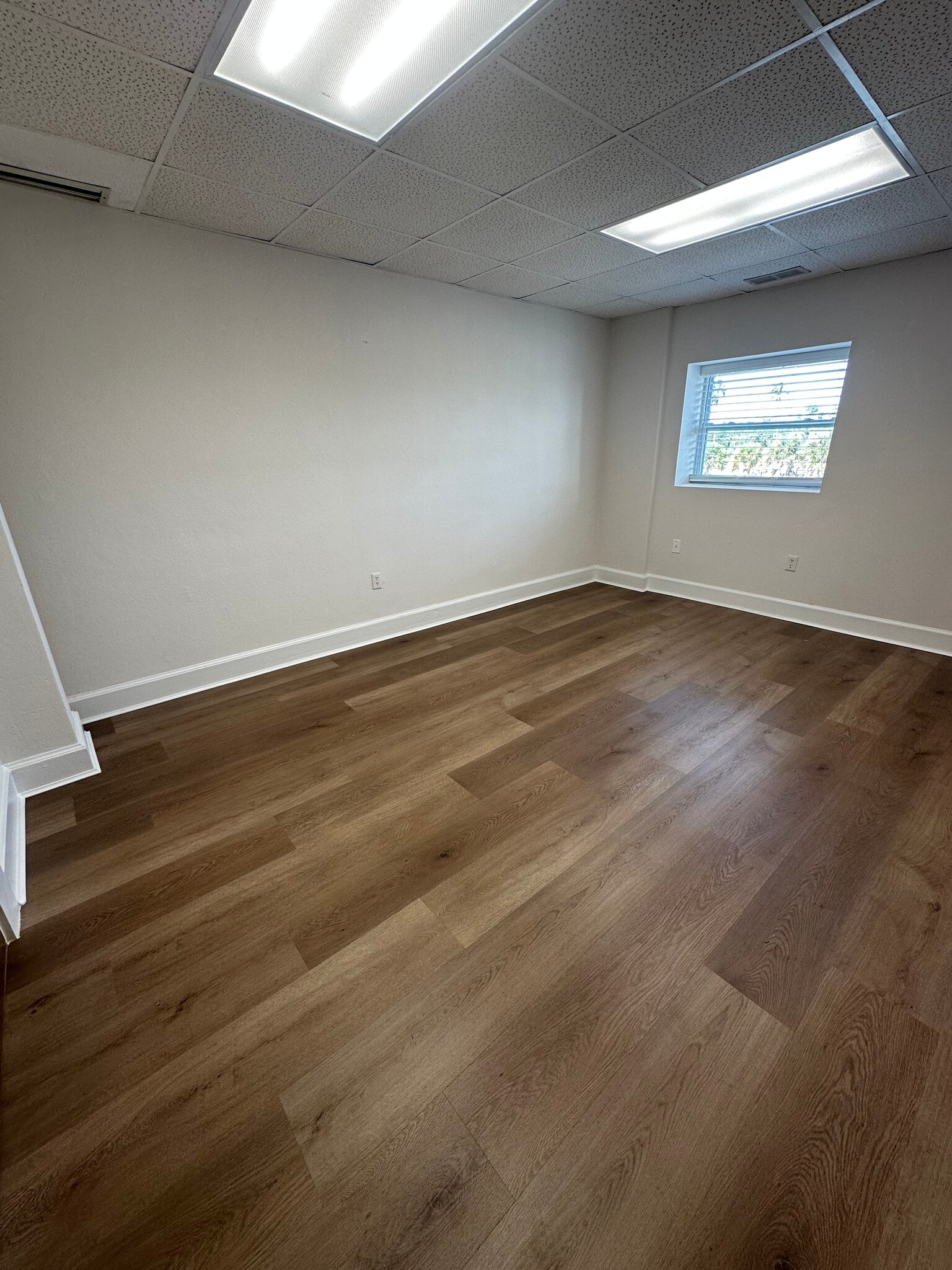 1900 S Harbor City Blvd, Melbourne, FL for lease Interior Photo- Image 1 of 1