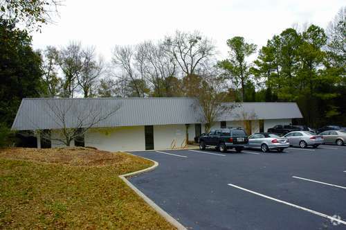 5075 Roswell Rd NE, Atlanta, GA for lease - Building Photo - Image 3 of 7