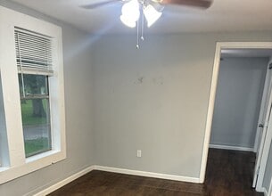18023 Dace Rd, Alvin, TX for lease Interior Photo- Image 1 of 8