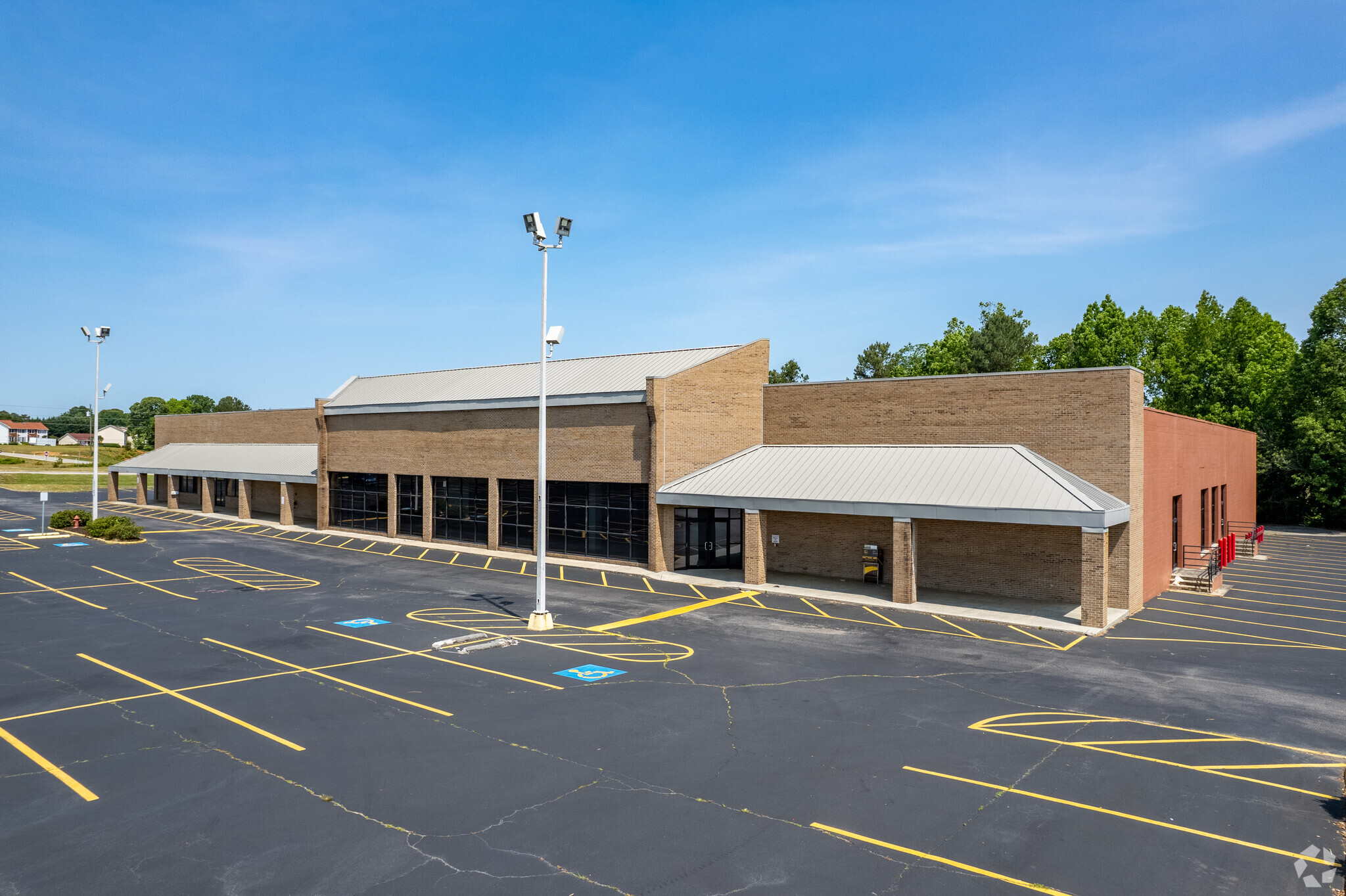 199-317 Habersham County Shopping Ctr, Cornelia, GA for lease Building Photo- Image 1 of 8