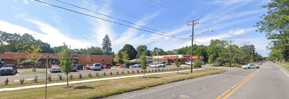 135 W Prospect St, Jackson, MI à vendre - Photo du bâtiment - Image 2 de 5