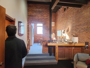 421-423 S Main St, Stillwater, MN for lease Interior Photo- Image 2 of 6