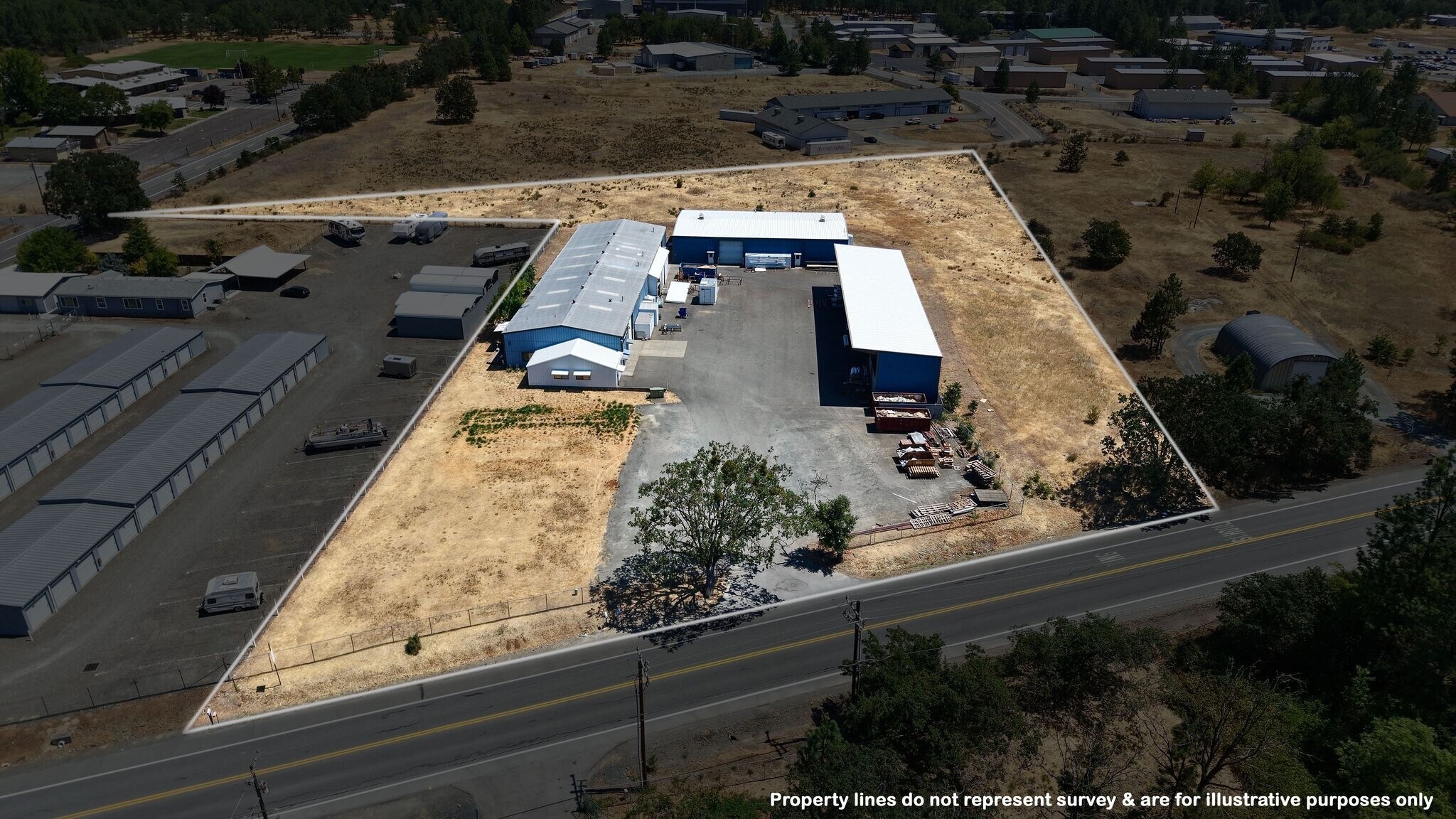 5887 Monument Dr, Grants Pass, OR à vendre Photo principale- Image 1 de 20