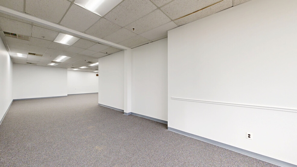 450-460 Veterans Dr, Burlington, NJ for sale - Matterport 3D Scan - Image 3 of 19