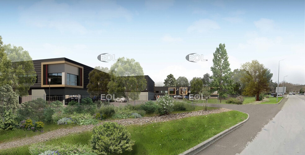 Flex in Lamanon for lease - Building Photo - Image 2 of 9