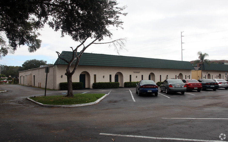 6499 38th Ave N, Saint Petersburg, FL for lease - Building Photo - Image 1 of 28