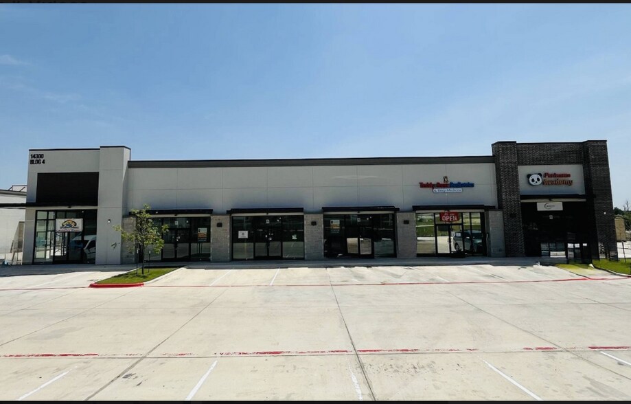 14300 Ronald Reagan Blvd, Leander, TX à louer - Photo du bâtiment - Image 1 de 2