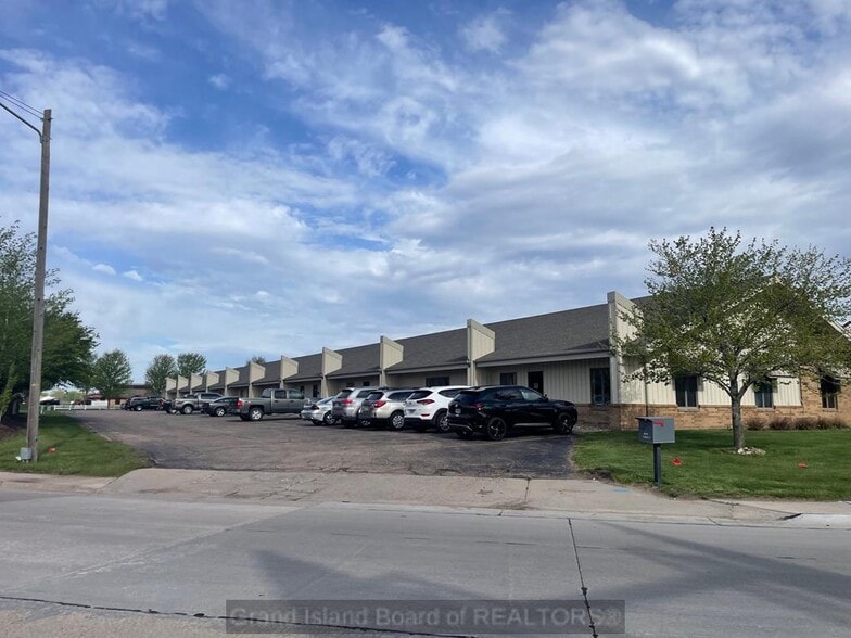 2550 N Diers Ave, Grand Island, NE for lease - Building Photo - Image 1 of 12