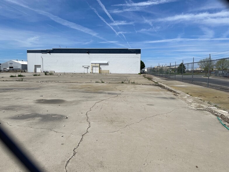 3857 E Olive Ave, Spokane, WA à louer - Photo du bâtiment - Image 3 de 5