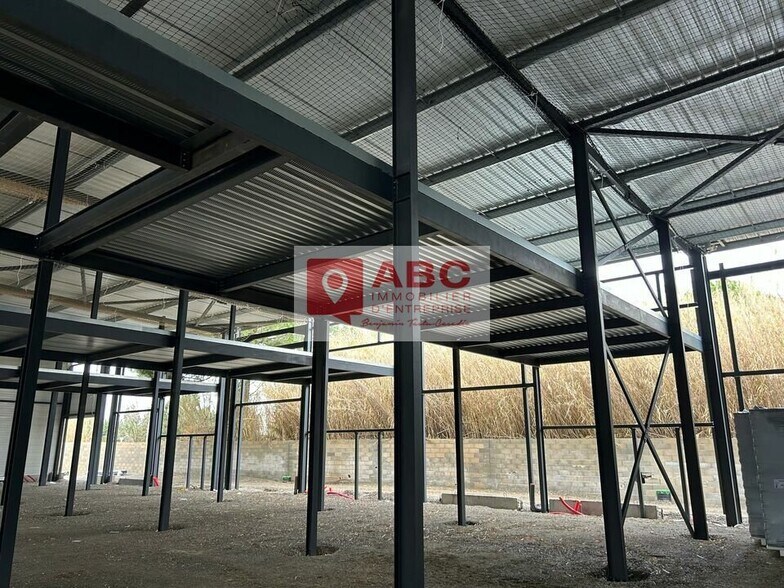 Flex in Lunel for lease - Construction Photo - Image 2 of 3