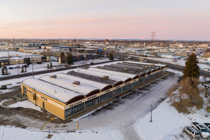 3409-3419 8 St SE, Calgary, AB à louer - Photo du bâtiment - Image 3 de 6