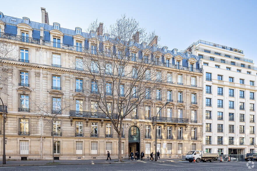 155 Boulevard Haussmann, Paris à louer - Photo du bâtiment - Image 2 de 5