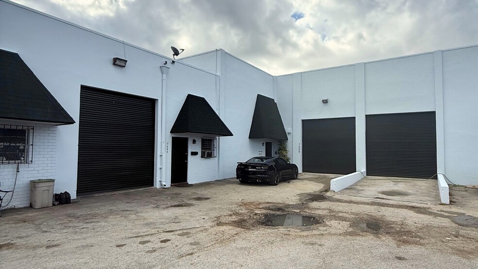 7460-7580 NW 82nd St, Medley, FL à louer - Photo du bâtiment - Image 2 de 17